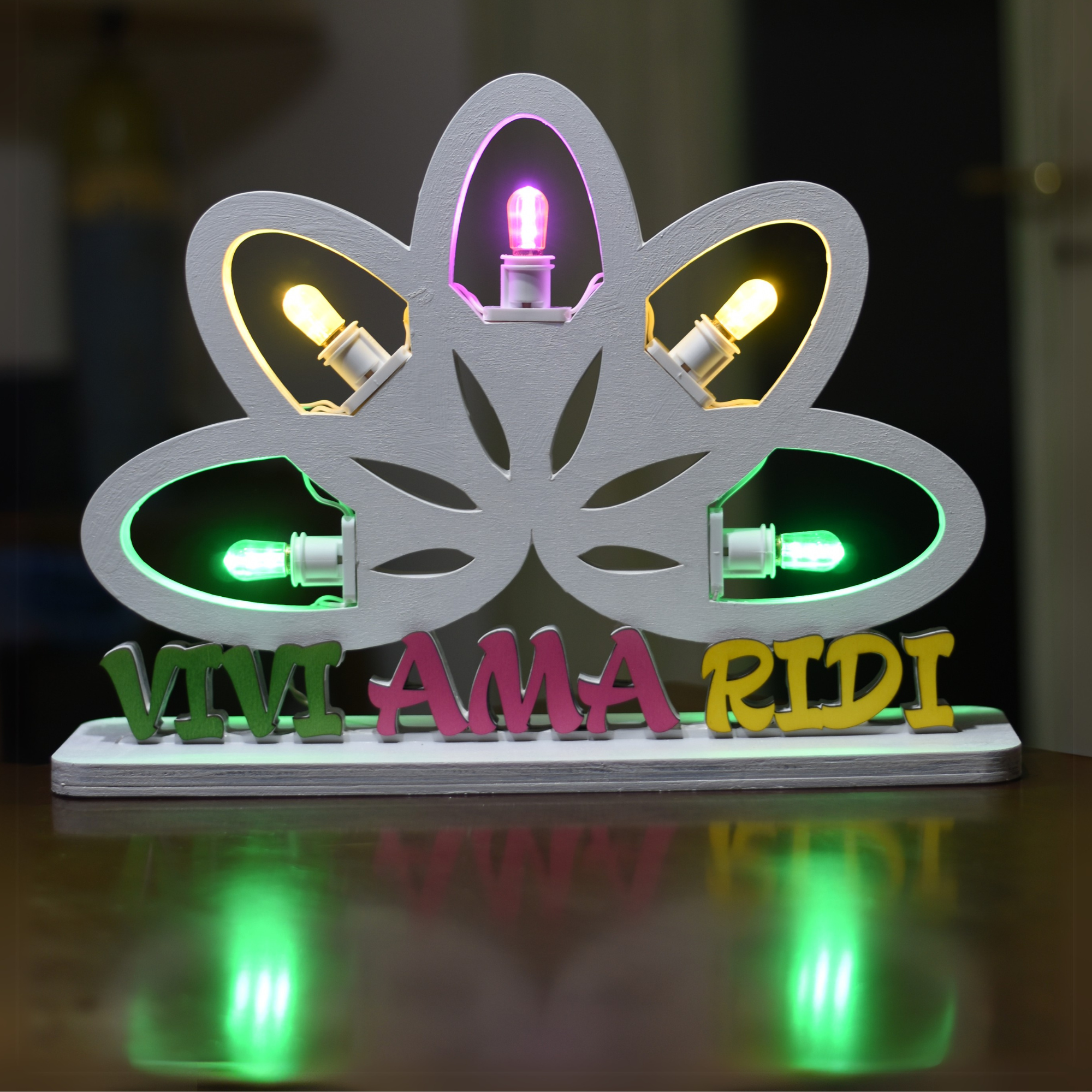 Luminaria Vivi Ama Ridi Idea's Cottage di Brunetti Marco