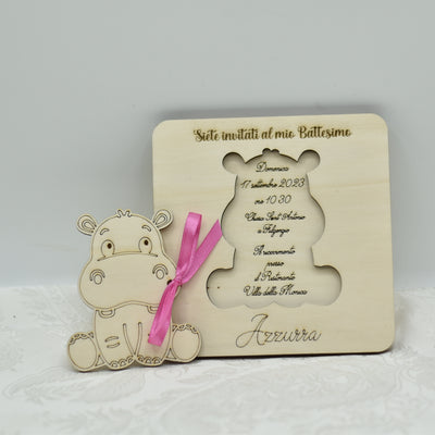 Invito in legno tema Hippo per nascita battesimo compleanno Idea's Cottage
