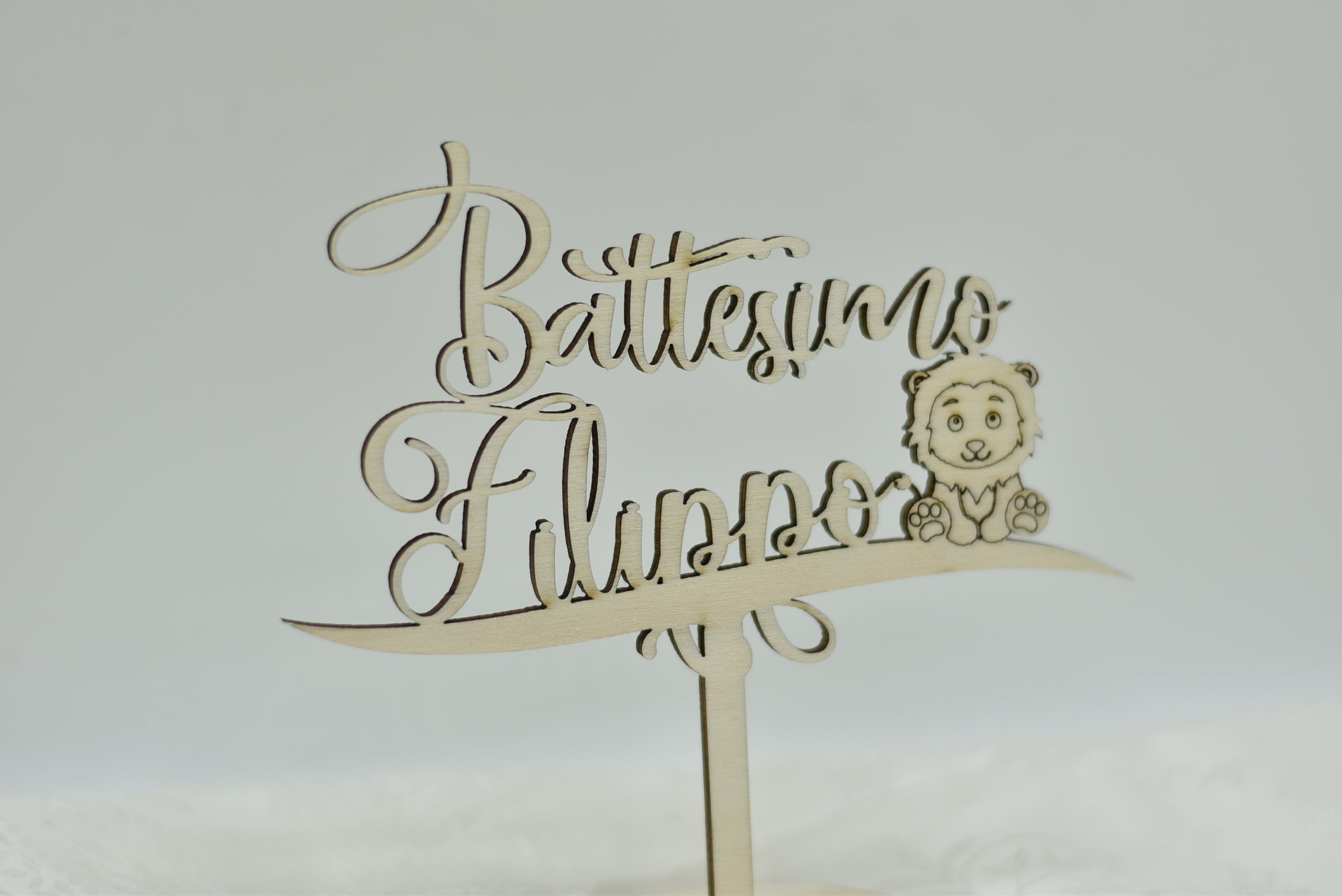 Cake topper in legno tema Leoncino per battesimo Idea's Cottage