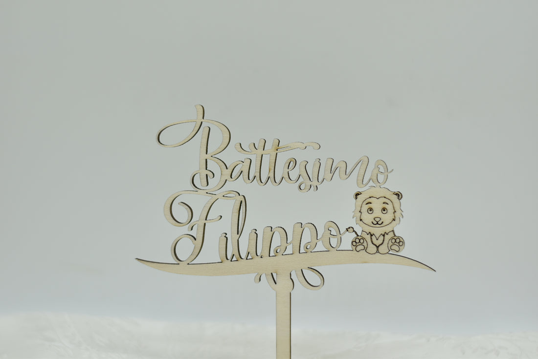 Cake topper in legno tema Leoncino per battesimo Idea's Cottage