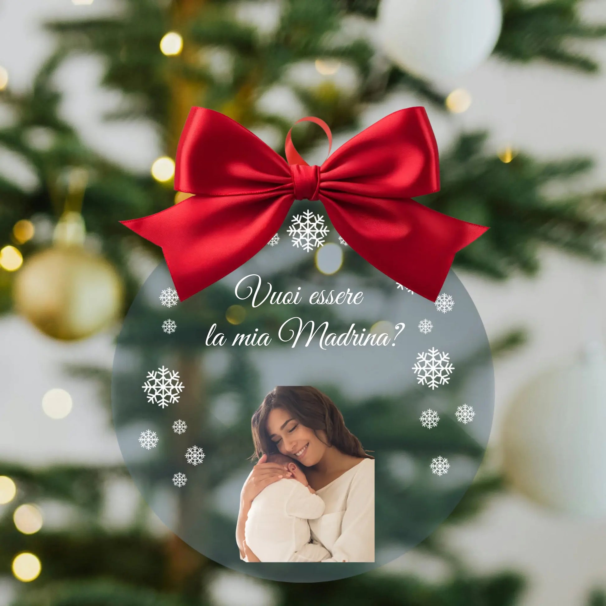 Pallina di Natale in Plexiglass, Decorazione Natalizia Personalizzata con Foto e Fiocchi di Neve “Vuoi Essere la Mia Madrina?” – Idea Addobbo per l’Albero, Regalo Natale Madrina, Padrino 