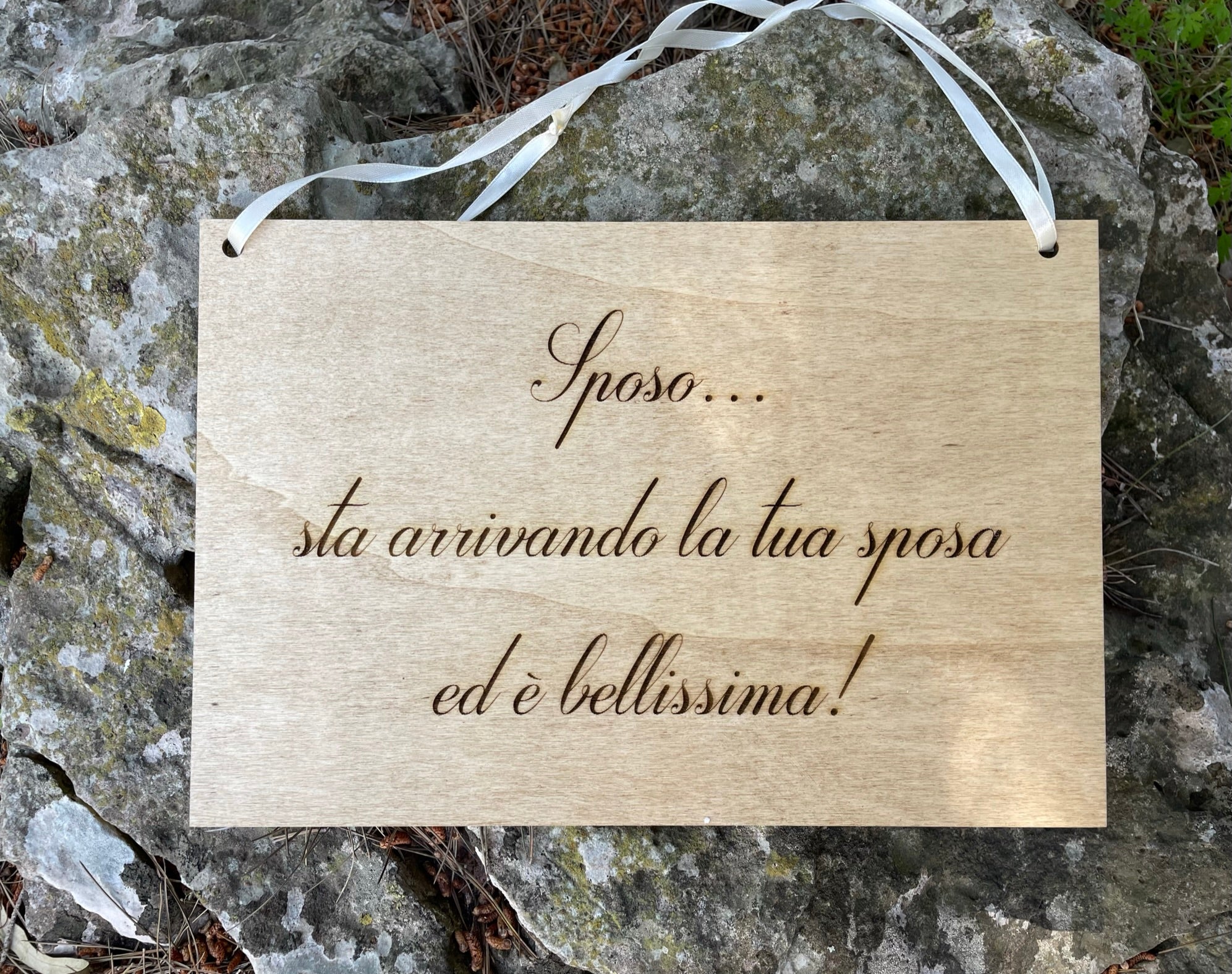 Targa in legno personalizzabile Arriva la Sposa Idea's Cottage