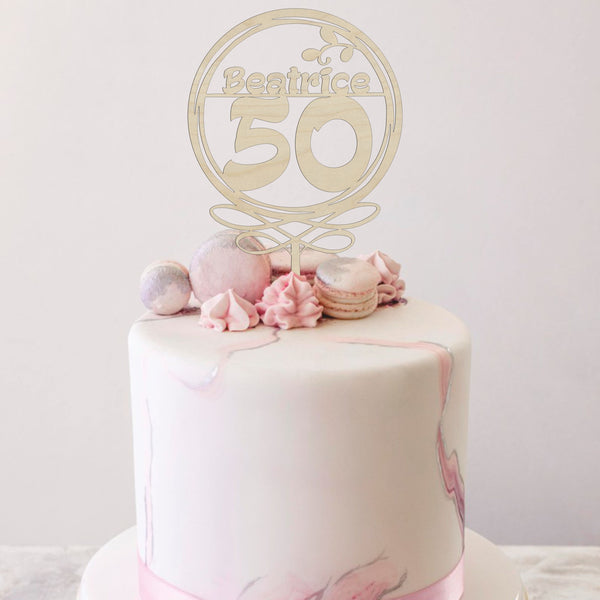 Cake topper in legno con nome e compleannno a forma di cerchio Idea's Cottage