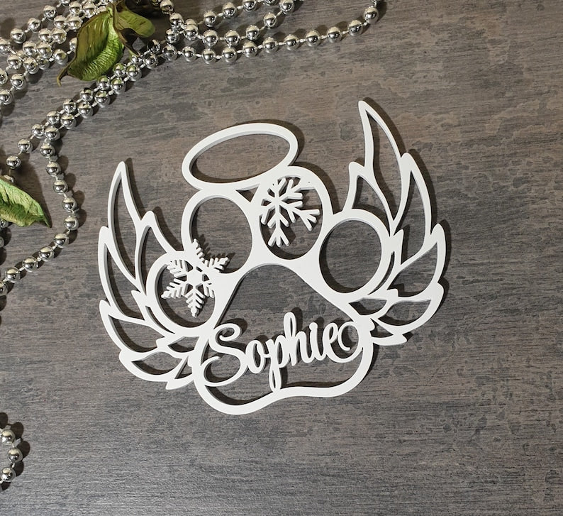 Pallina di Natale commemorativa in legno a forma di zampa personalizzabile con un nome per i nostri amici animali Idea's Cottage