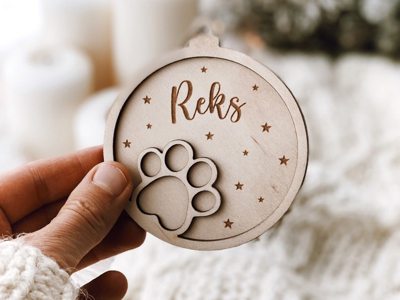 Pallina di Natale per gli amanti dei cani in legno personalizzabile Idea's Cottage