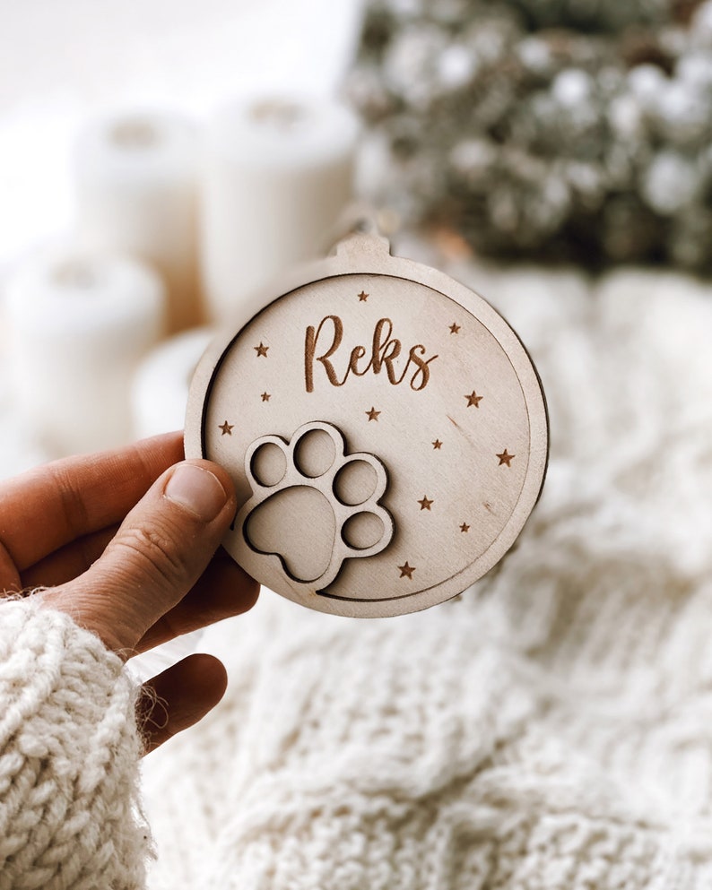 Pallina di Natale per gli amanti dei cani in legno personalizzabile Idea's Cottage