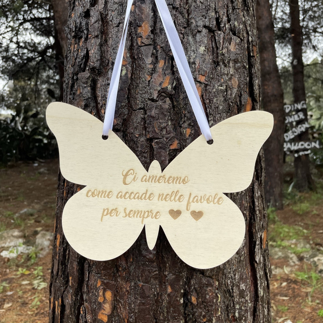 Targa in legno con messaggio speciale a forma di farfalla Idea's Cottage