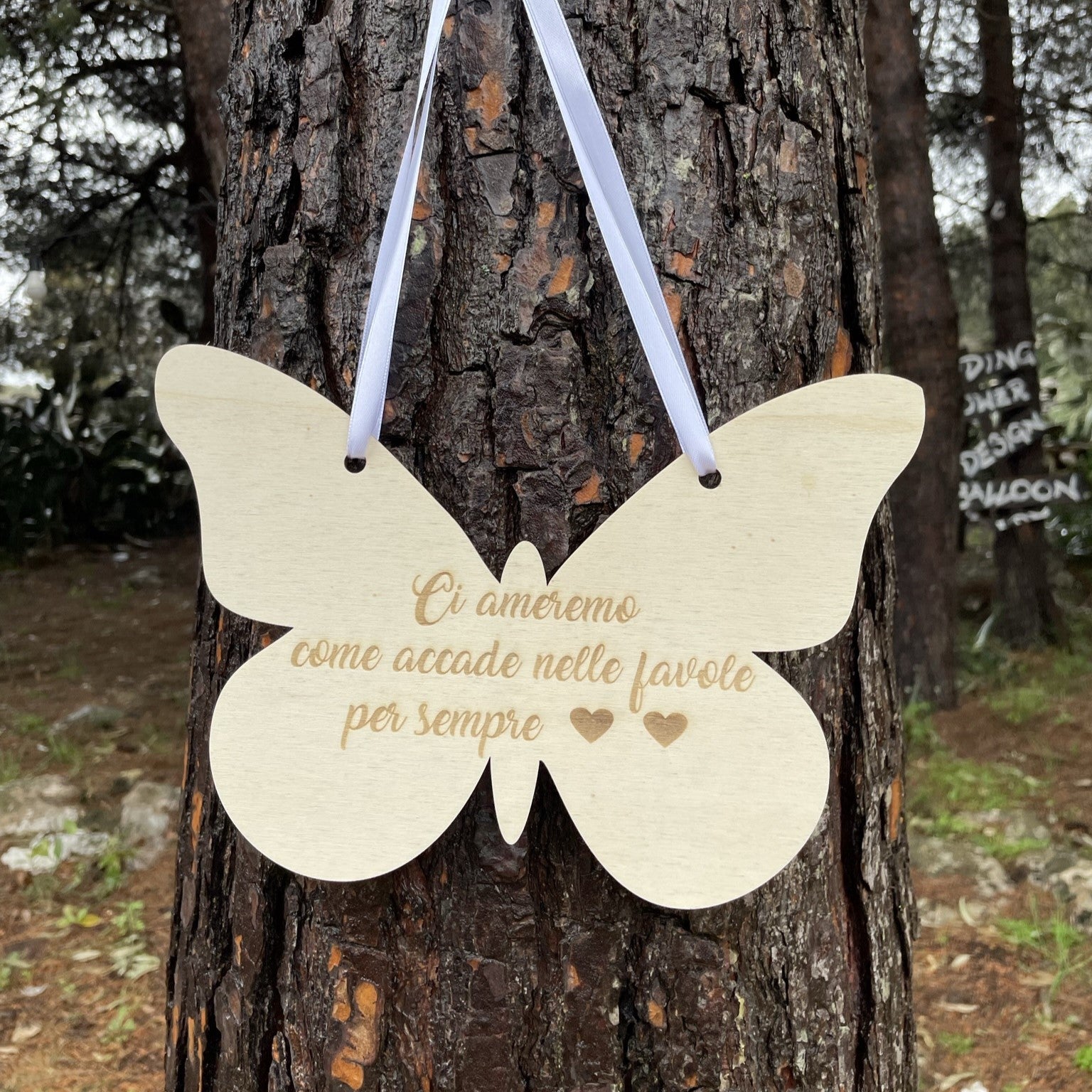 Targa in legno con messaggio speciale a forma di farfalla Idea's Cottage