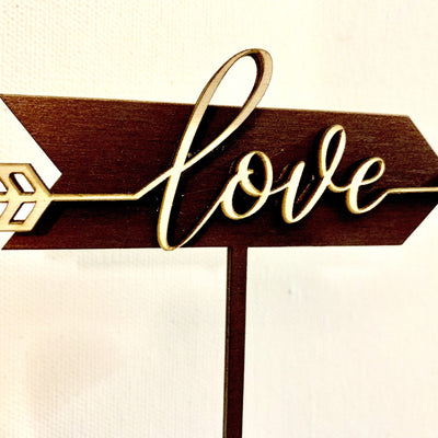 Segnatavolo freccia con scritta legno Matrimonio 2