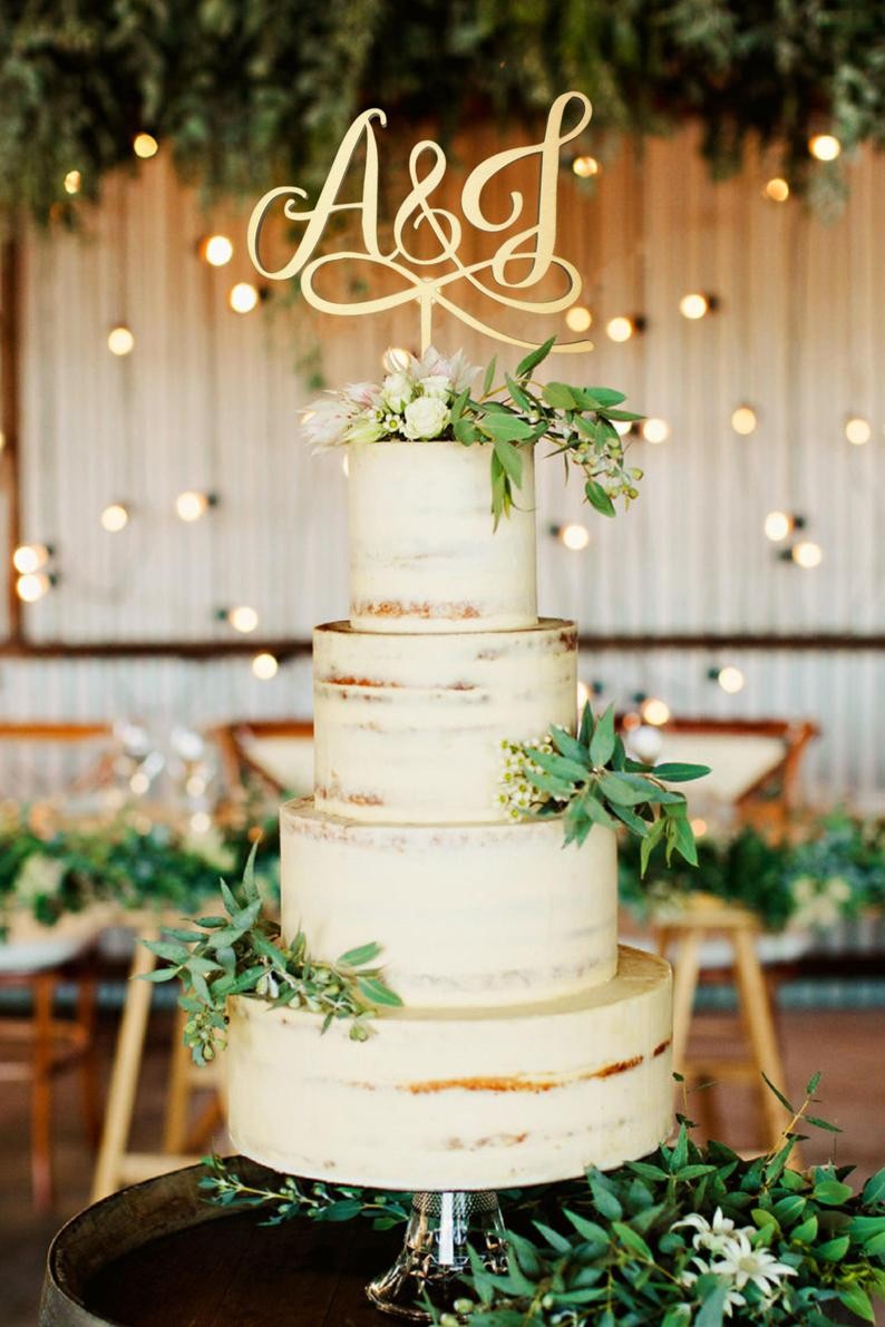 Cake Topper con iniziali personalizzate in legno