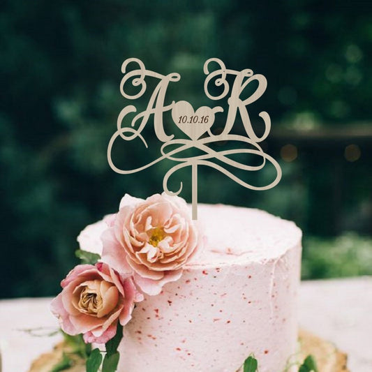 Cake Topper con iniziali e data in legno Idea's Cottage