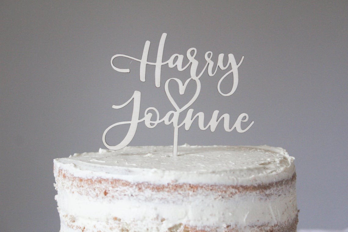 Wedding Cake Topper Personalizzato in legno con cuore Idea's Cottage