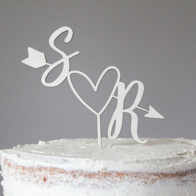 Topper for wedding cake iniziali freccia e cuore in legno Idea's Cottage