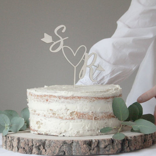 Topper for wedding cake iniziali freccia e cuore in legno Idea's Cottage