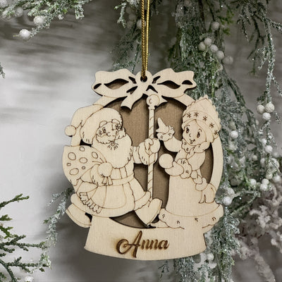 Pallina per decorazioni natalizie personalizzate Babbo Natale e Bambina con nome Idea's Cottage