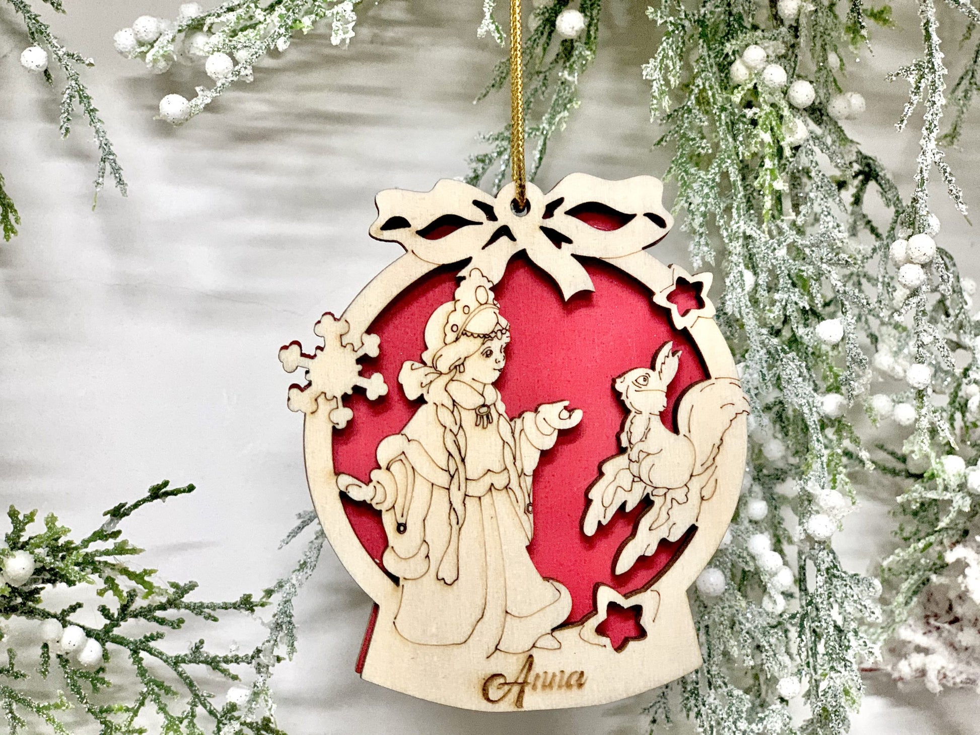Pallina per decorazioni natalizie personalizzate principessa e Coniglietto con nome Idea's Cottage