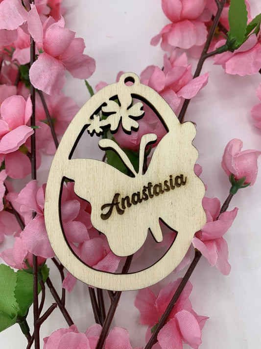 Ovetto di Pasqua farfalla in legno personalizzato con nome Idea's Cottage