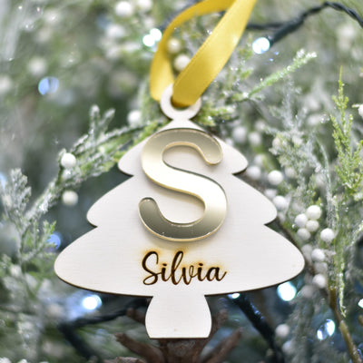 Pallina alberello con iniziale in plex specchio e nome per addobbi natalizi personalizzati regalo di NATALE Idea's Cottage