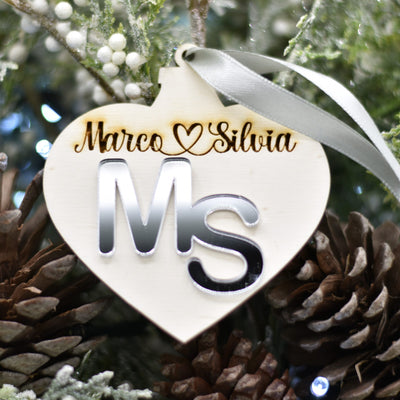 Pallina cuore coppia con iniziali in plex specchio e nomi per addobbi natalizi personalizzati regalo di NATALE Idea's Cottage