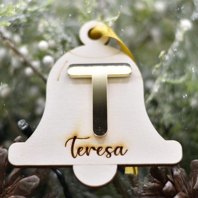 Pallina campanella con iniziale in plex specchio e nome per addobbi natalizi personalizzati regalo di NATALE Idea's Cottage