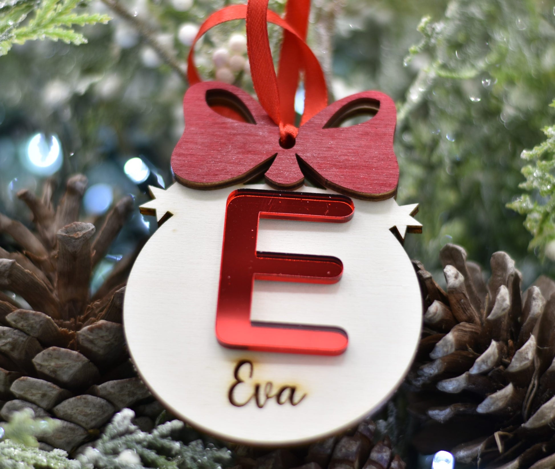Pallina fiocco con iniziale in plex specchio e nome per addobbi natalizi personalizzati regalo di NATALE Idea's Cottage