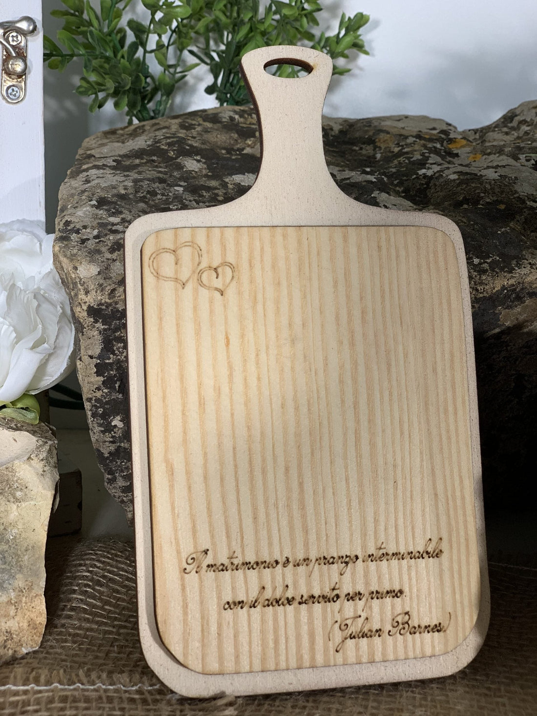 Bomboniera Tagliere cuori pitch pine