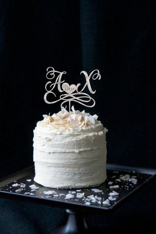 Cake Topper con iniziali e data in legno