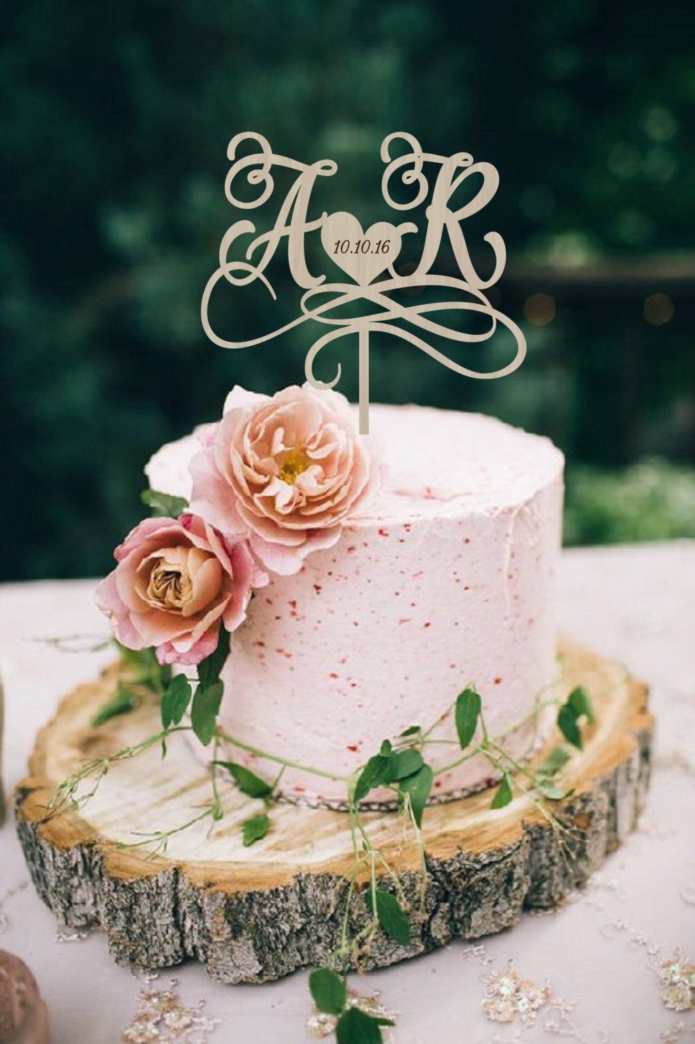 Cake Topper con iniziali e data in legno