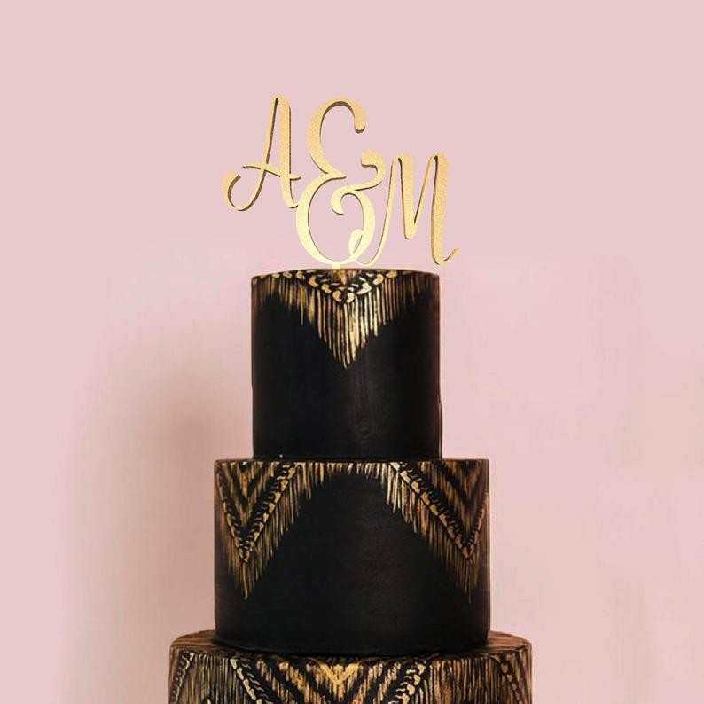 Cake Topper con iniziali in lettere in legno