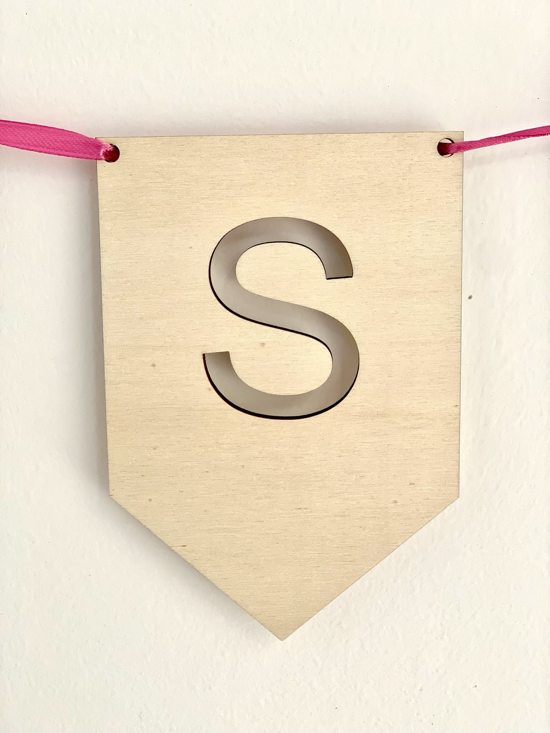 Ghirlanda con nome personalizzabile Idea's Cottage