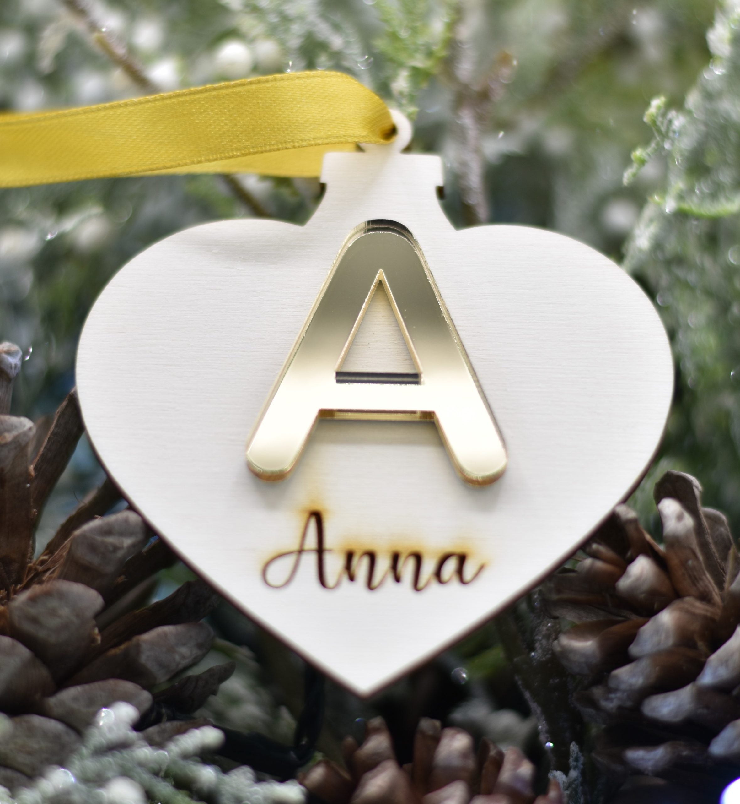 Pallina Cuore con iniziale in plex specchio e nome per addobbi natalizi personalizzati regalo di NATALE Idea's Cottage