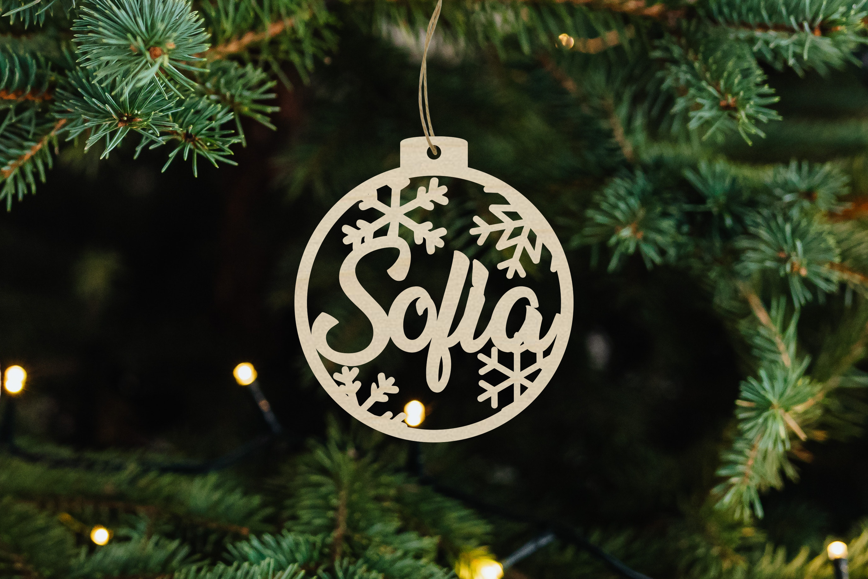 Pallina con nome e fiocchi di neve Idea's Cottage