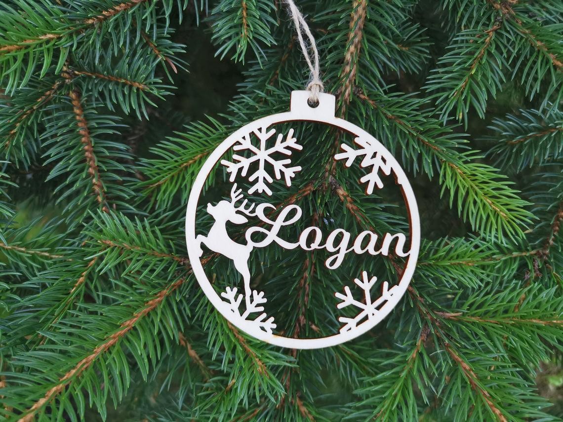 Pallina con nome e renna Idea's Cottage