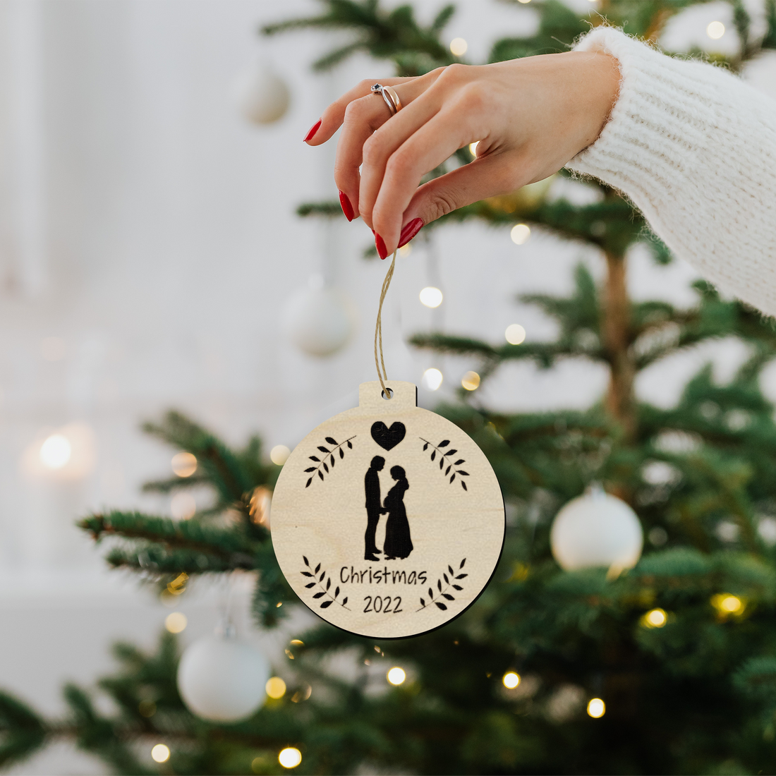 Pallina di Natale in Legno personalizzata "aspettando te" per coppie in dolce attesa Idea's Cottage