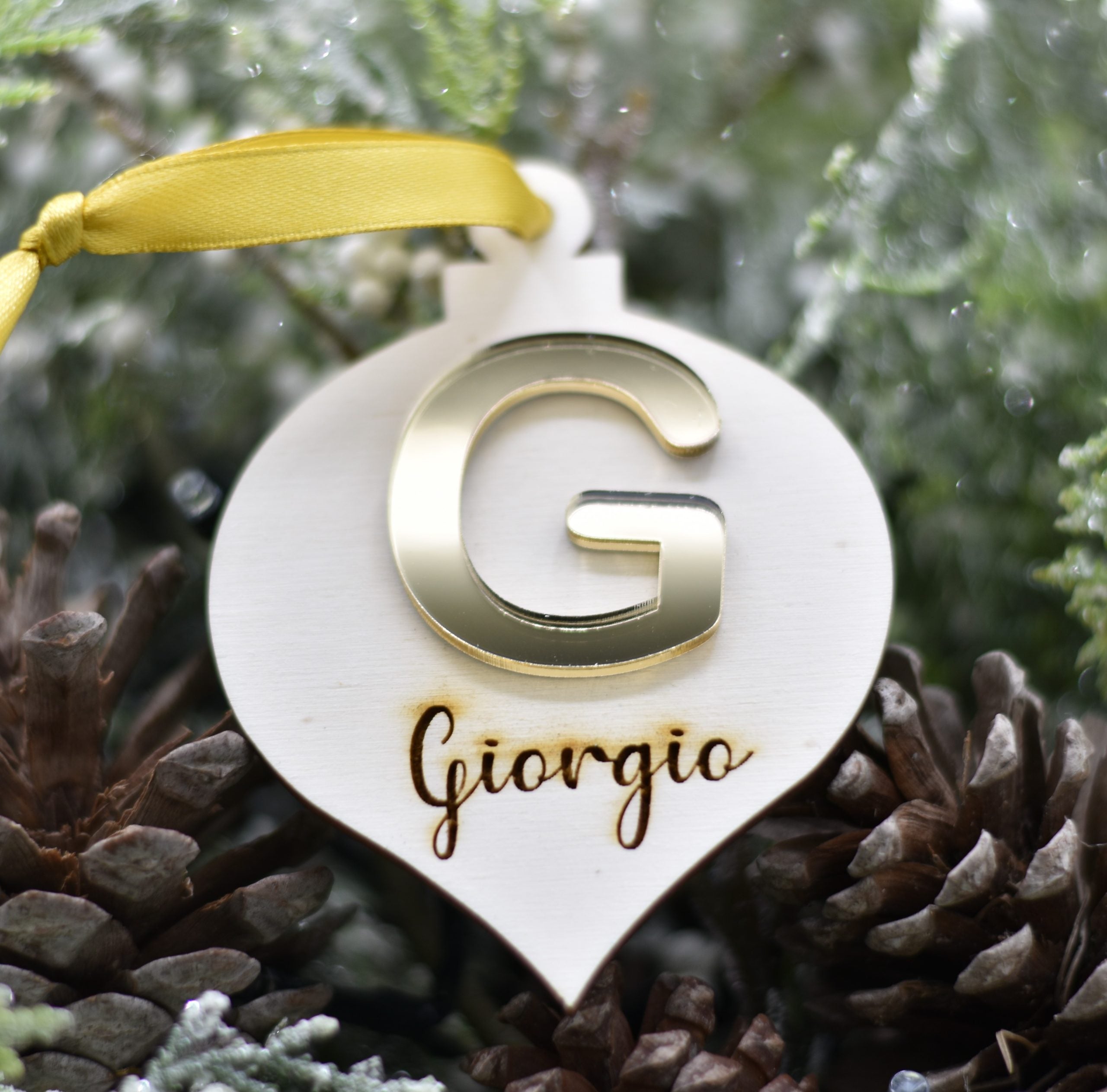 Pallina goccia con iniziale in plex specchio e nome per addobbi natalizi personalizzati regalo di NATALE Idea's Cottage