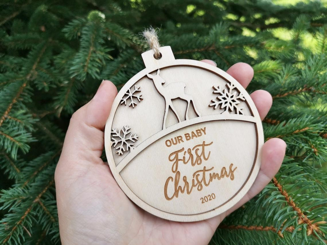 Pallina natalizia con cerbiatto per decorazioni personalizzate Tag regalo di NATALE con nome Idea's Cottage