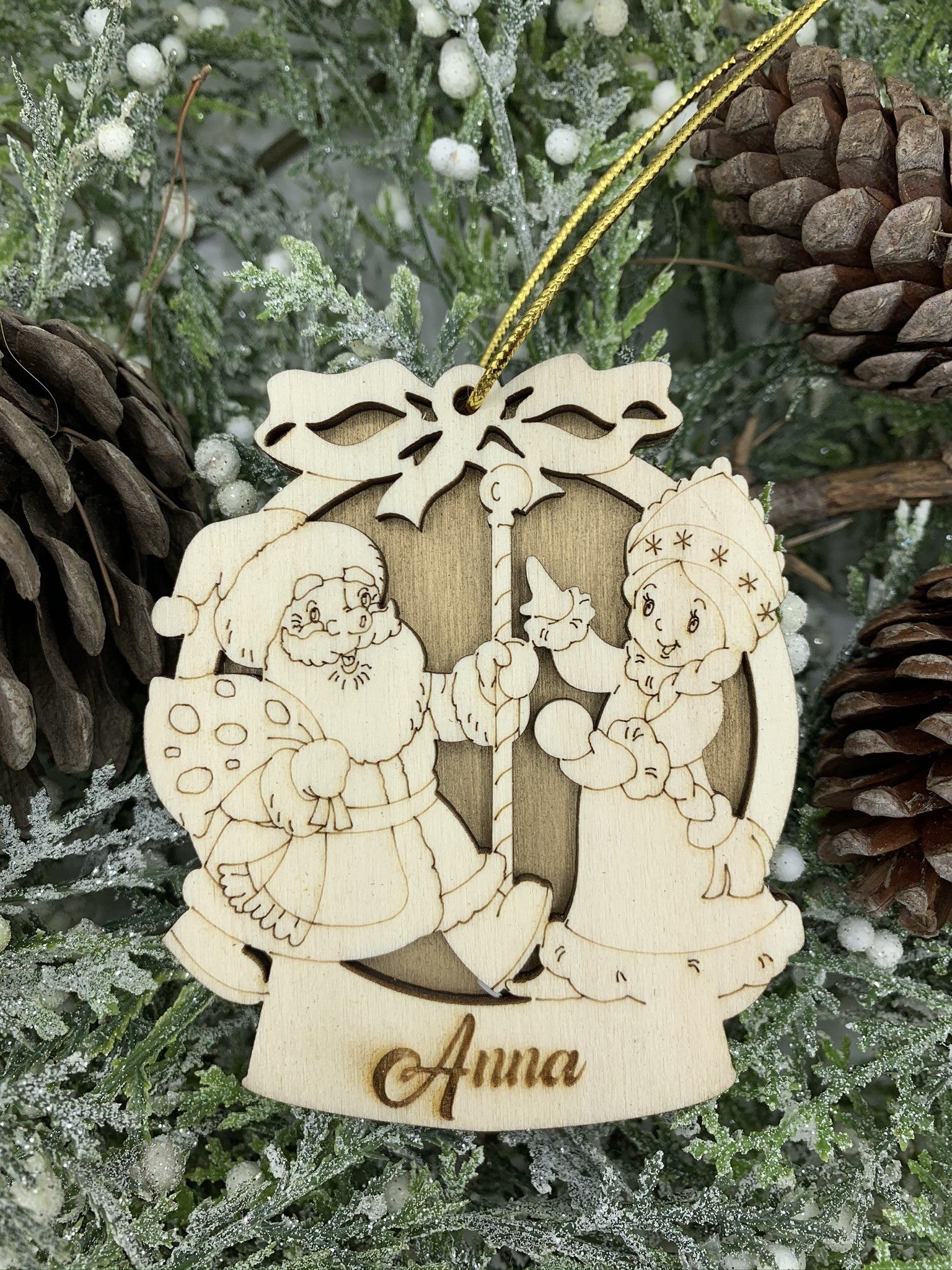 Pallina per decorazioni natalizie personalizzate Babbo Natale e Bambina con nome Idea's Cottage