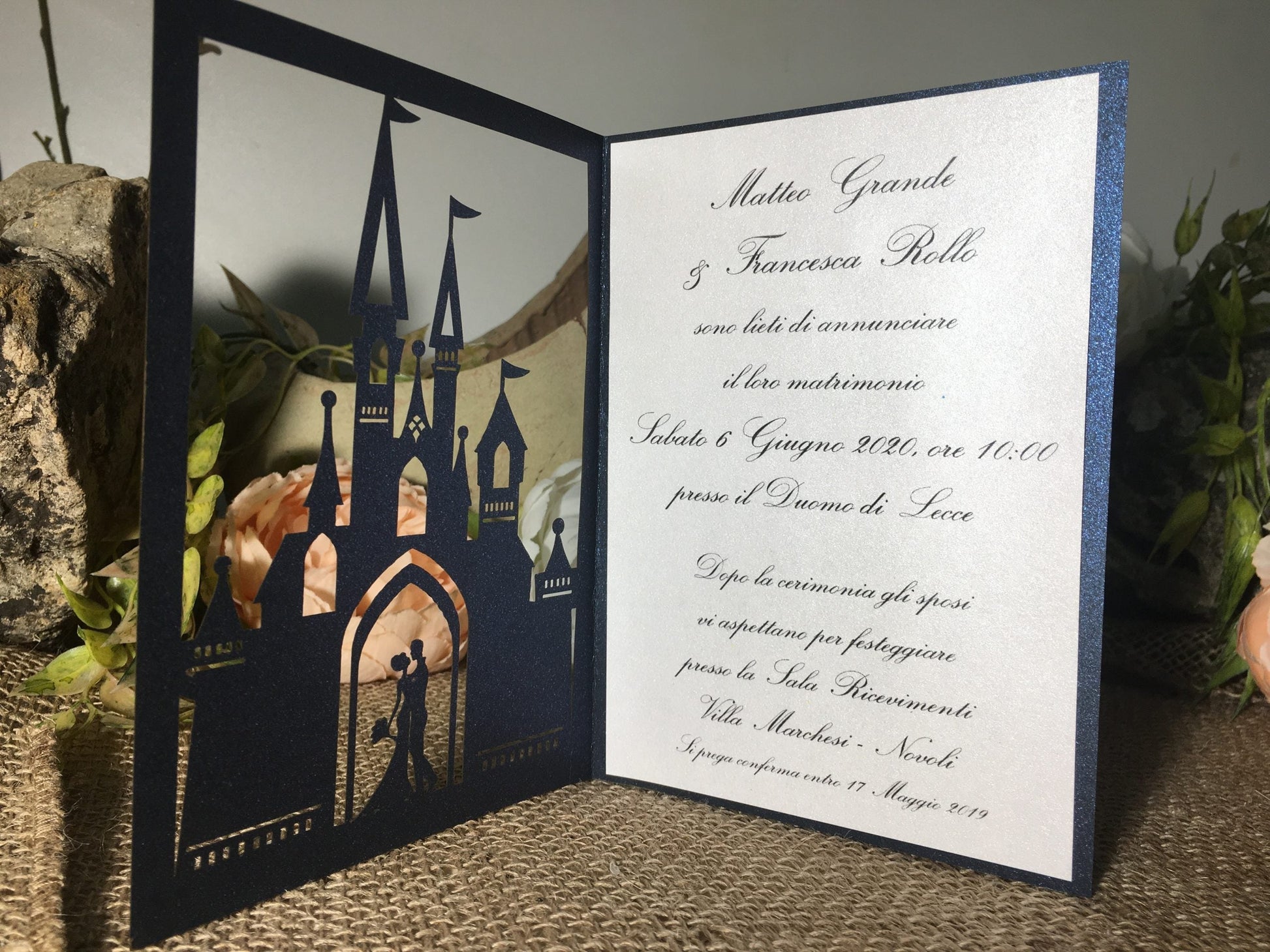 Partecipazione castello con sposi