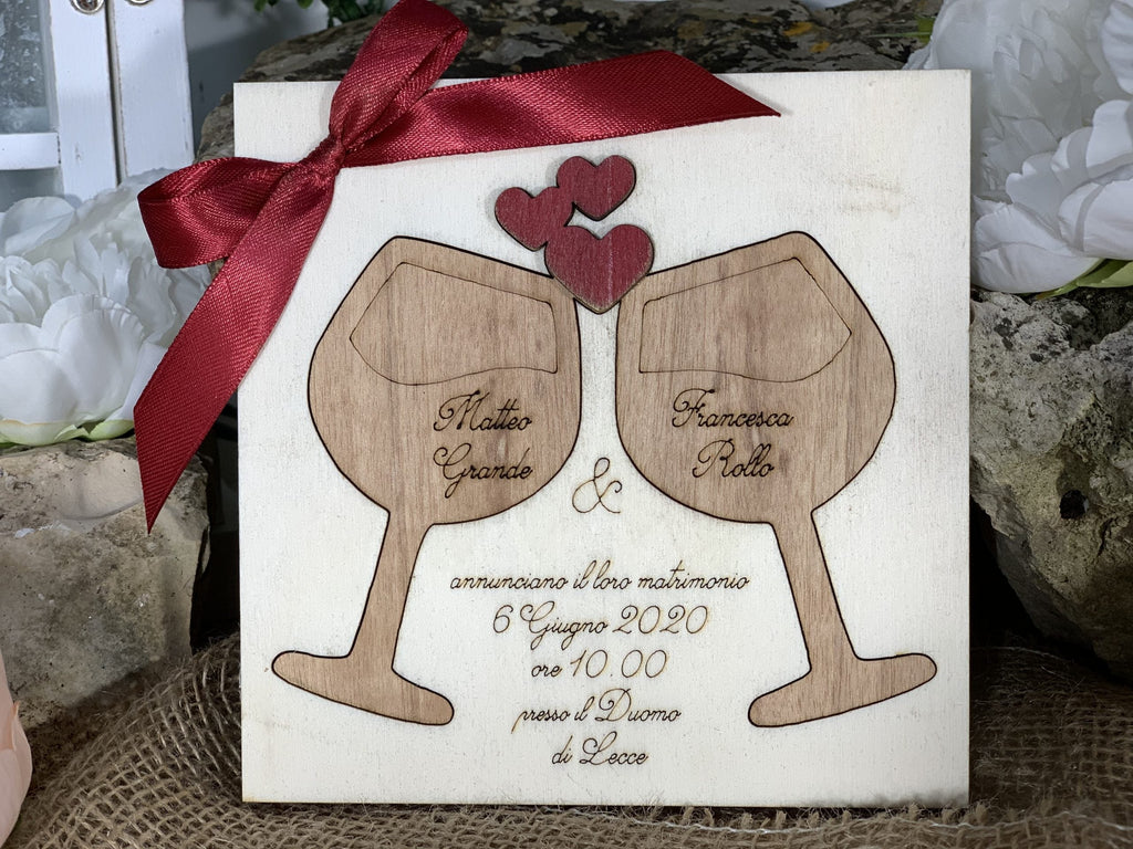 Partecipazione in legno Calici tema vino