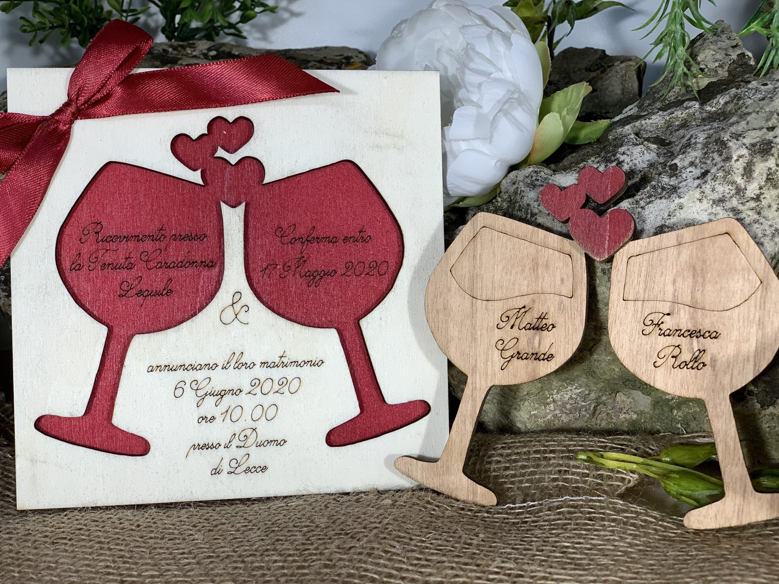 Partecipazione in legno Calici tema vino 4