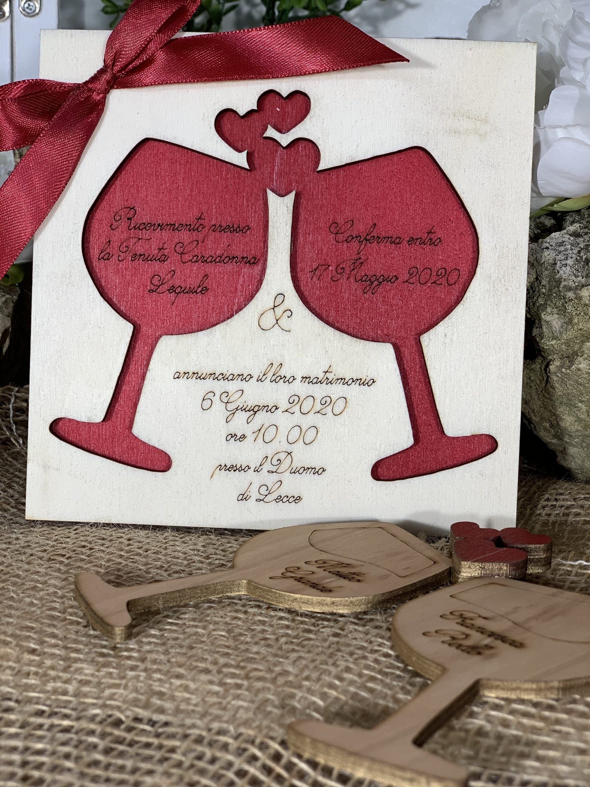 Partecipazione in legno Calici tema vino 5