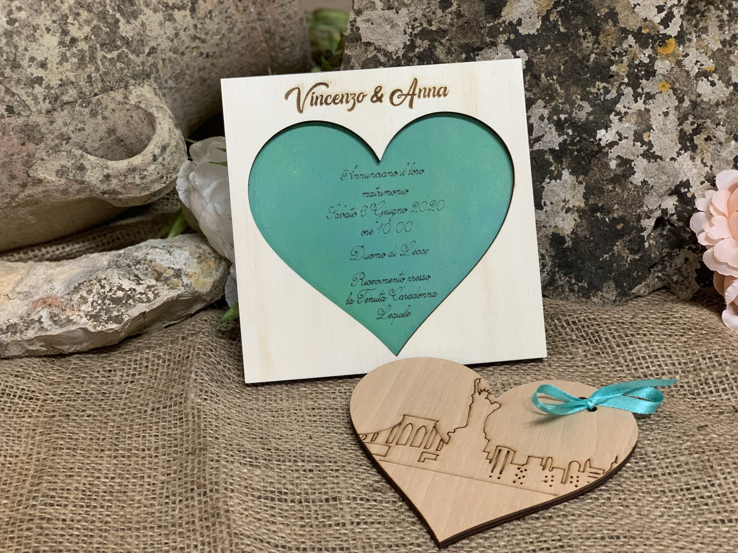 Partecipazione in legno New York tema viaggio 3