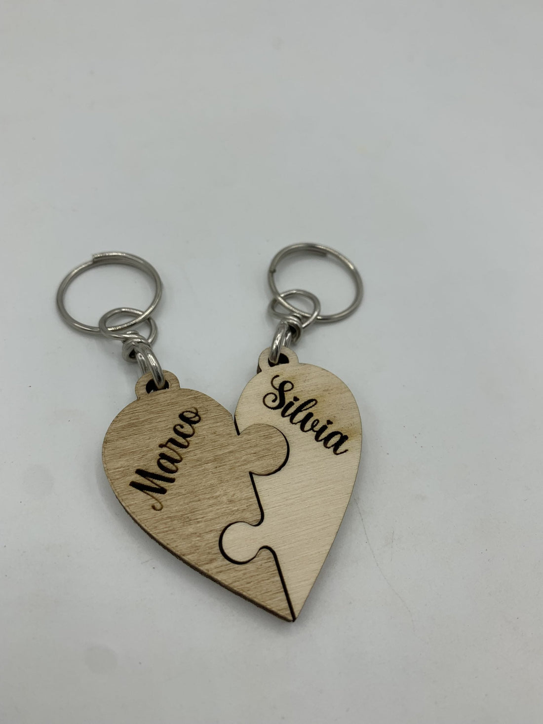 Portachiavi cuore puzzle personalizzato in legno Idea's Cottage