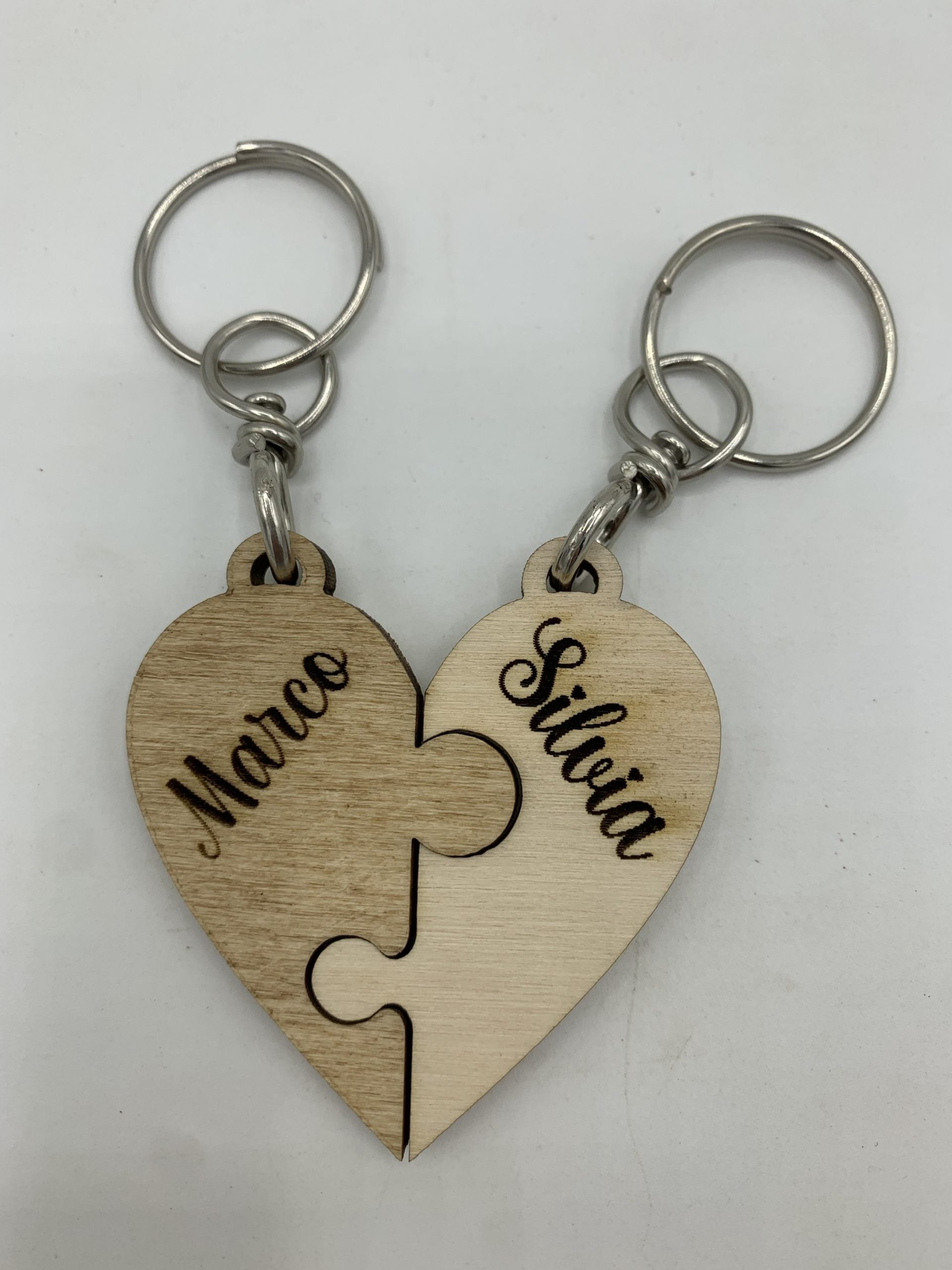 Portachiavi cuore puzzle personalizzato in legno Idea's Cottage