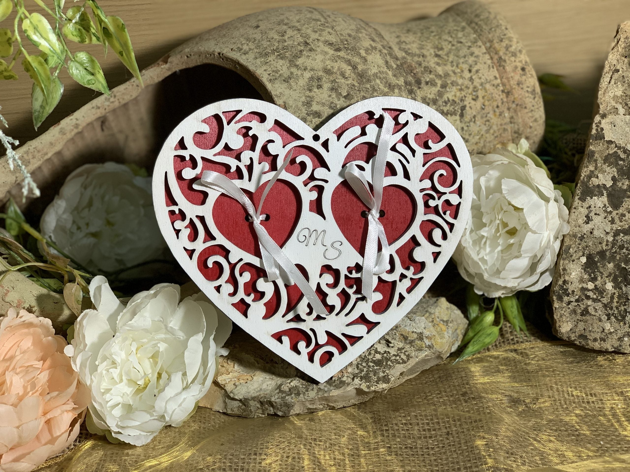 Portafedi legno cuore intagliato 3