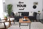 Scritta da parete in legno Open your mind