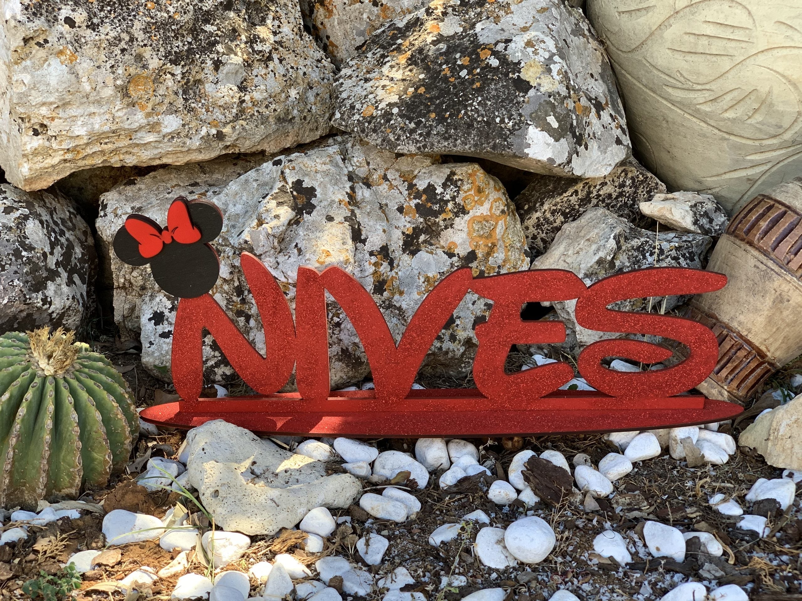 Scritta in legno con base in stampatello tema Minnie e Topolino Idea's Cottage