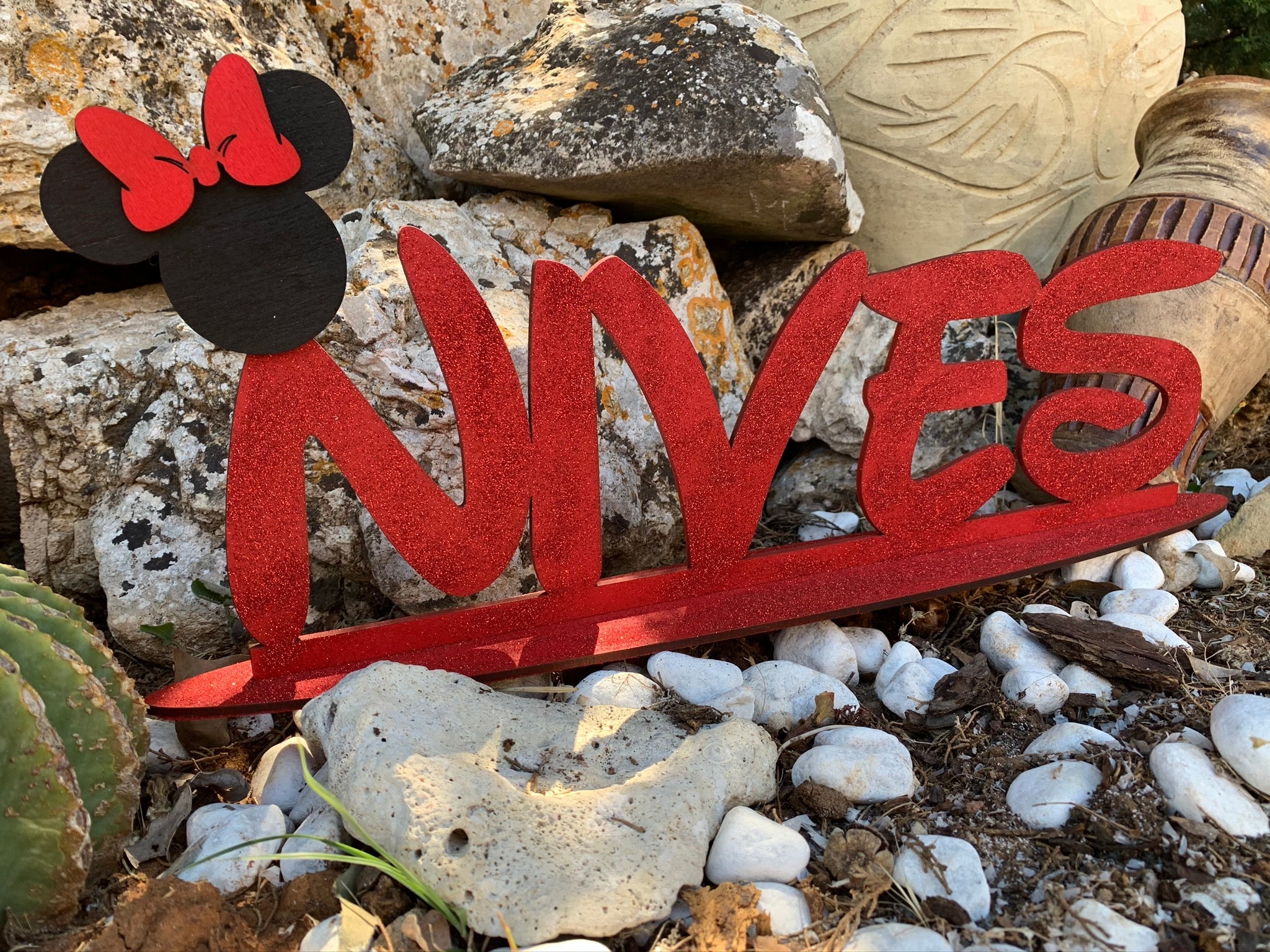 Scritta in legno con base in stampatello tema Minnie e Topolino Idea's Cottage