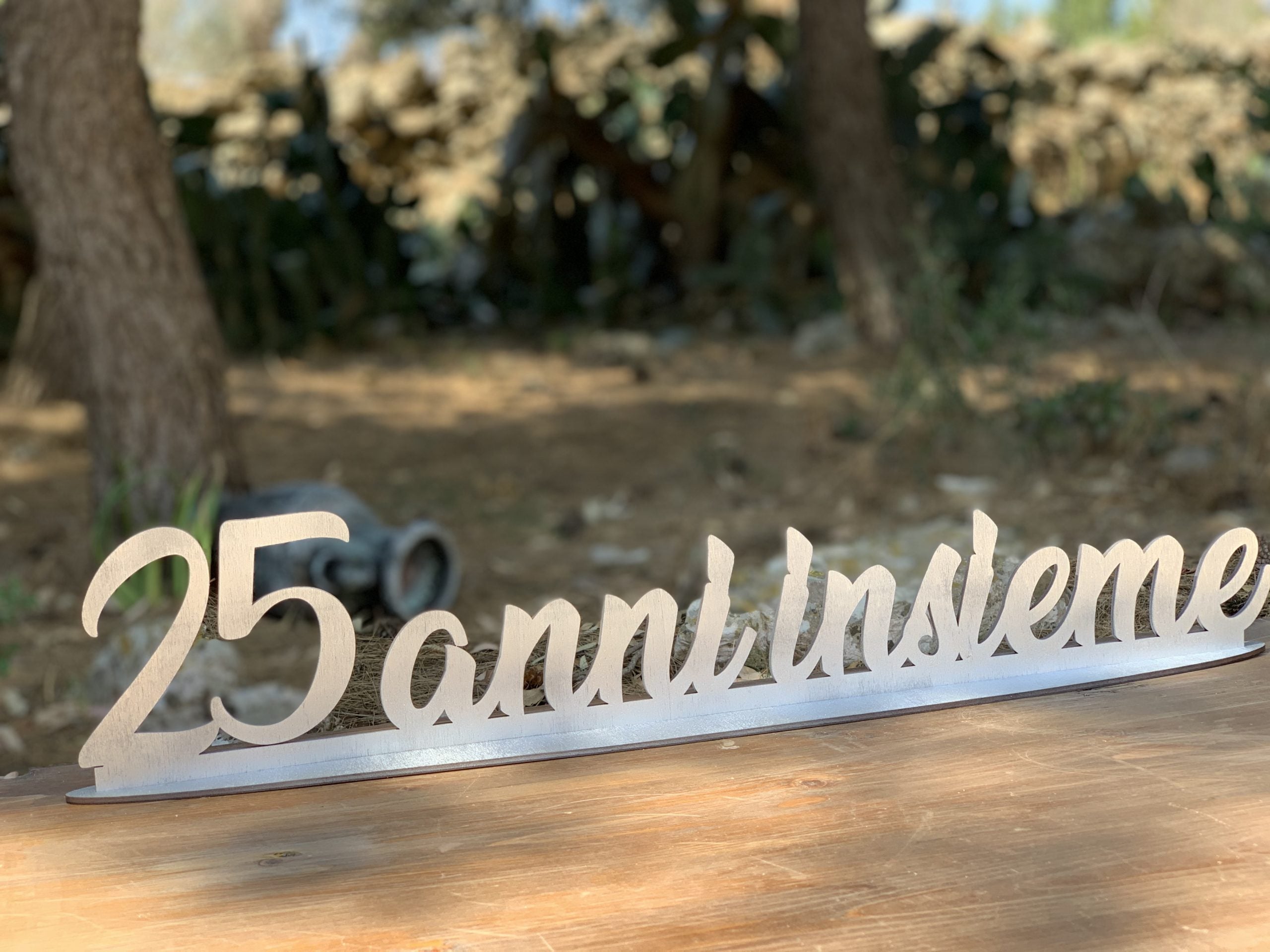 Scritta in legno con base per Anniversario Idea's Cottage