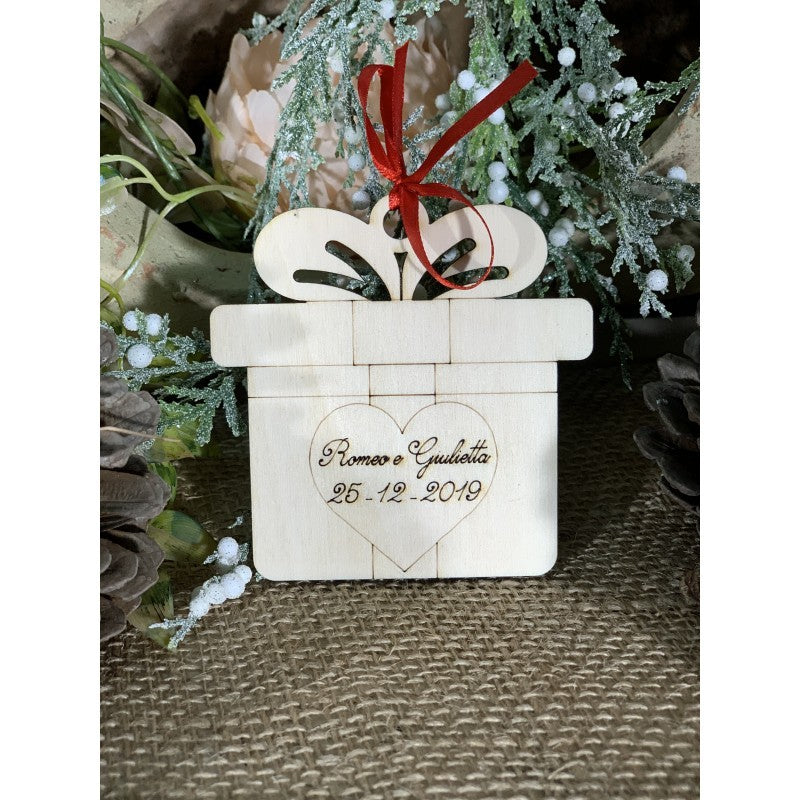 Segnaposto pallina natalizia pacco regalo